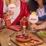 BEEFEATER_DRY_PINKSTRAWBERRY_DIGITALASSET_URBANSUMMER_IMAGE_LIFESTYLE_DRY & PINK GINITA_16X9