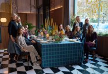 EL HOTEL CENTENARI CELEBRÓ UN BRINDIS NAVIDEÑO CON UN FABULOSO GRUPO DE VALENCIANAS